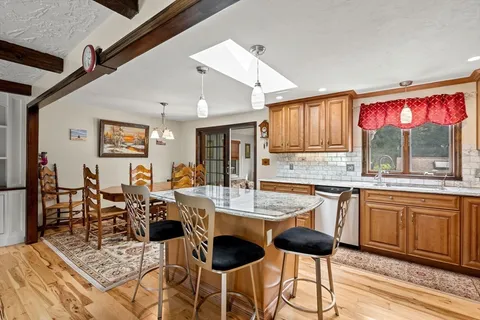 $660,000 | 23 Lincolnshire Drive, Haverhill, MA 01835