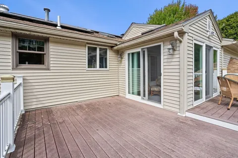 $660,000 | 23 Lincolnshire Drive, Haverhill, MA 01835