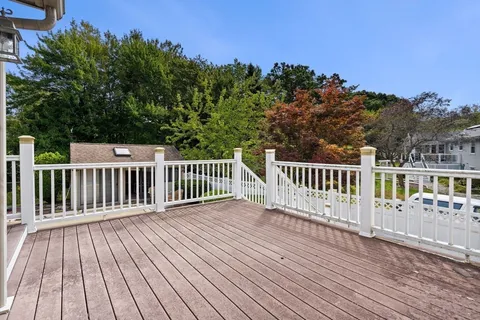 $660,000 | 23 Lincolnshire Drive, Haverhill, MA 01835