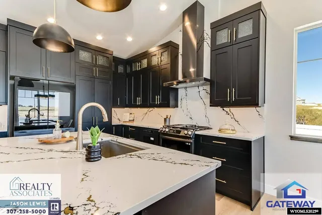 $739,900 | 2685 Heathrow Avenue, Casper, WY 82609