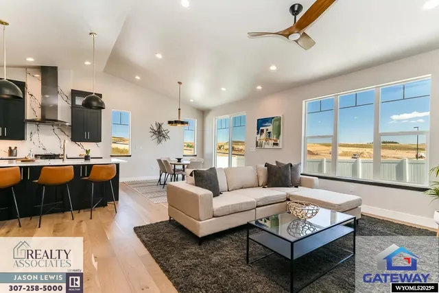 $739,900 | 2685 Heathrow Avenue, Casper, WY 82609