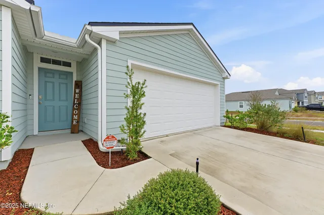 $290,000 | 2437 Falling Star Ln Green Cove Springs, Green Cove Springs, FL 32043