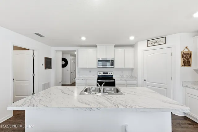 $290,000 | 2437 Falling Star Ln Green Cove Springs, Green Cove Springs, FL 32043