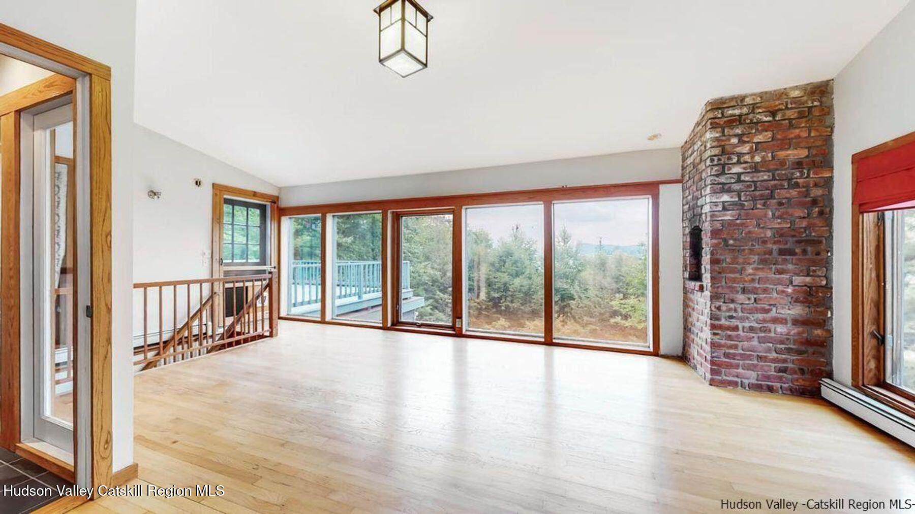 376 Abbey Road Mount Tremper, NY 12457 - Photo 14 of 24 photo_online_015