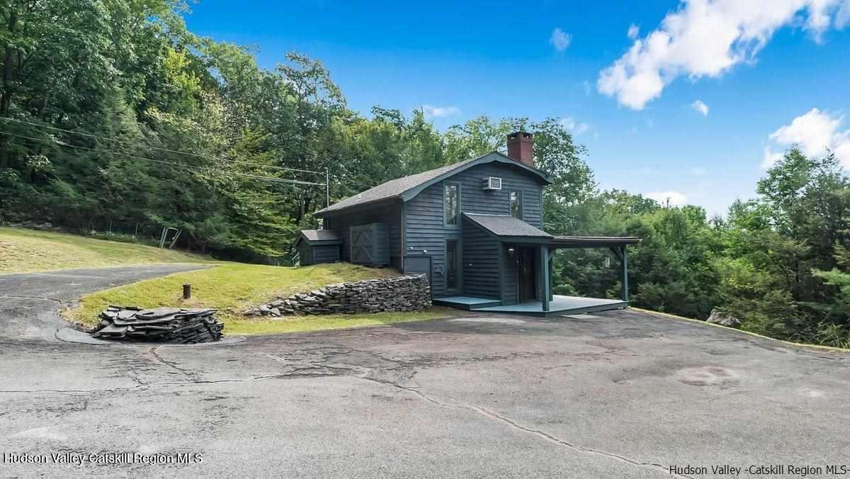 376 Abbey Road Mount Tremper, NY 12457 - Photo 2 of 24 photo_online_002
