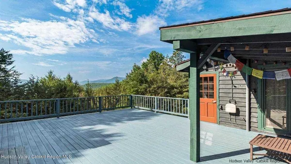 $4,800 | 376 Abbey Road, Mount Tremper, NY 12457