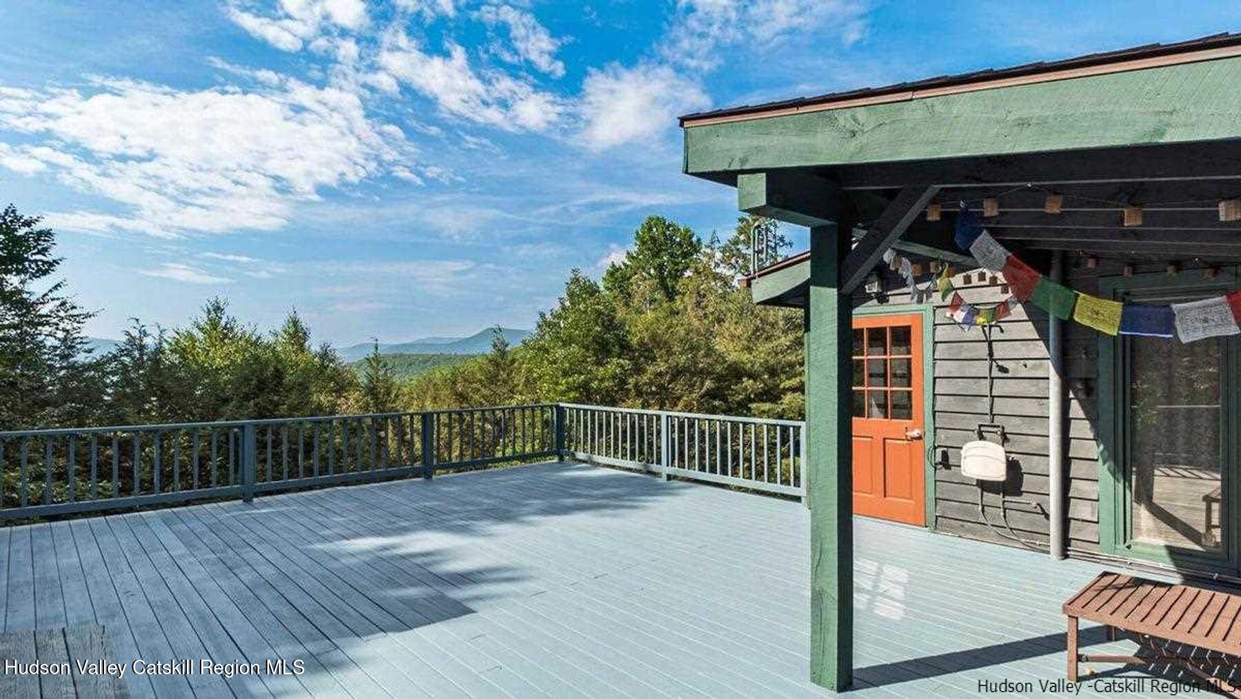 376 Abbey Road Mount Tremper, NY 12457 - Photo 4 of 24 photo_online_003
