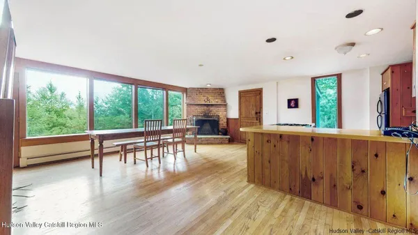 $4,800 | 376 Abbey Road, Mount Tremper, NY 12457
