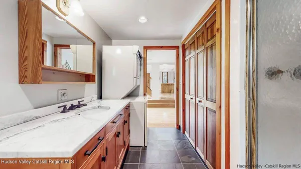 $4,800 | 376 Abbey Road, Mount Tremper, NY 12457