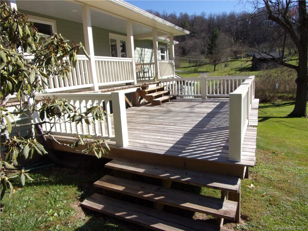 27 Maney Branch Road Weaverville, NC 28787 - Photo 3 of 42 Gallery Image 3