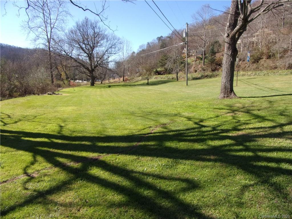 27 Maney Branch Road Weaverville, NC 28787 - Photo 32 of 42 Gallery Image 32