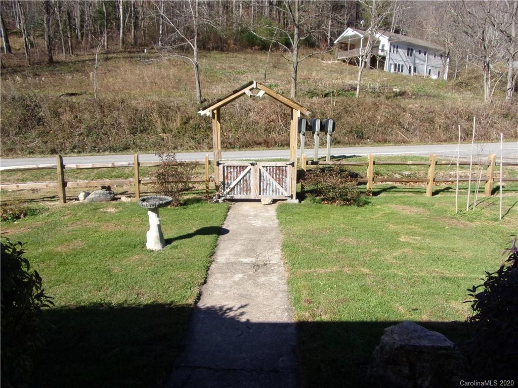 27 Maney Branch Road Weaverville, NC 28787 - Photo 41 of 42 Gallery Image 41