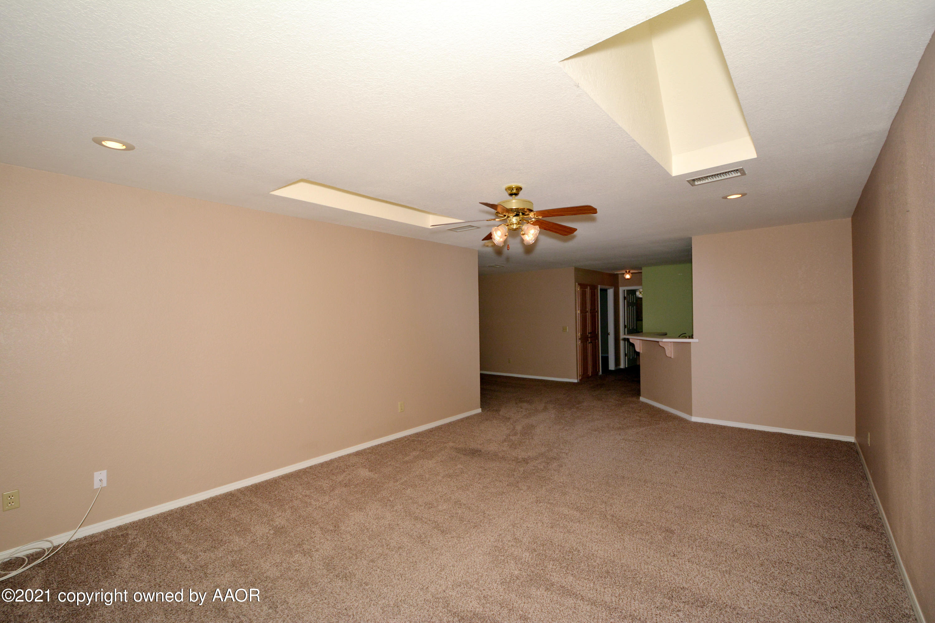 3117 Hobbs Road Amarillo, TX 79109 - Photo 4 of 20 4 Living Area