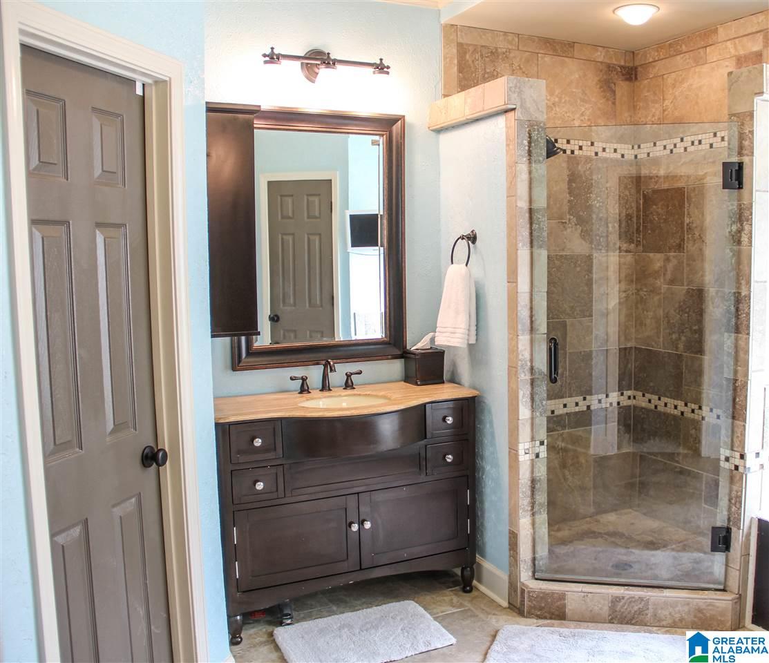 5325 Hickory Trace Birmingham, AL 35244 - Photo 13 of 37