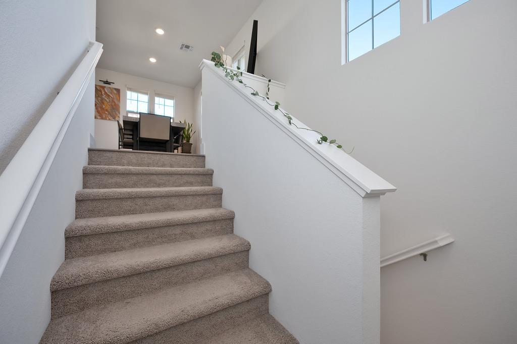 5301 East Commerce Way, Unit 32101 Sacramento, CA 95835 - Photo 6 of 41 a view of entryway and hall