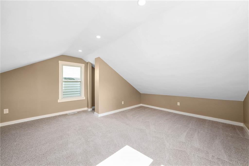 117 Fountain Street Pittsburgh, PA 15212 - Photo 18 of 21 Bedroom on third floor.