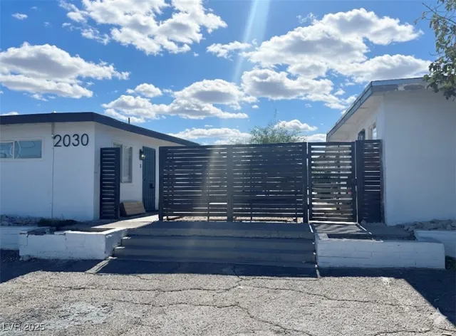 $950 | 2030 Sunrise Avenue, Unit 4, Las Vegas, NV 89101