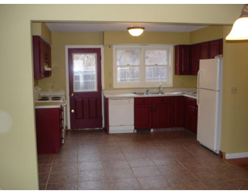154 Old Amherst Road Sunderland, MA 01375 - Photo 7 of 13 Gallery Image 7