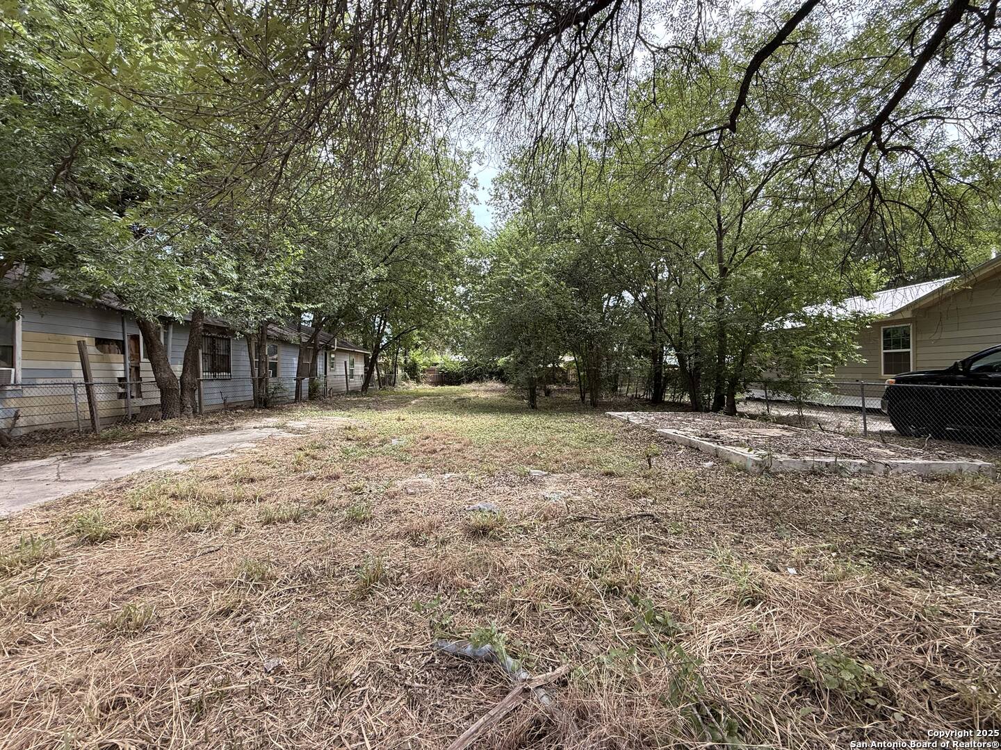 2807 Roselawn Road San Antonio, TX 78226 - Photo 2 of 5 a view of a house with a yard