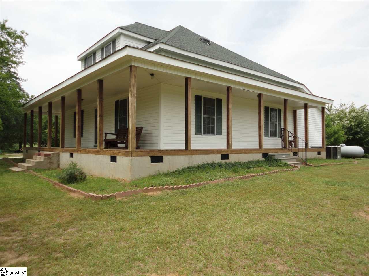 695 West Ridgeway Road Honea Path, SC 29654 - Photo 3 of 36