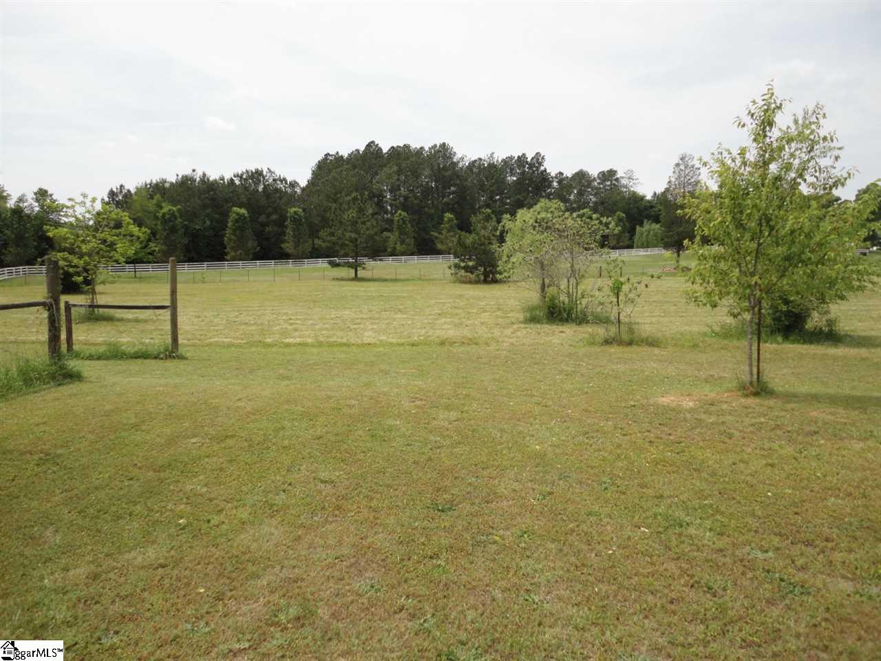 695 West Ridgeway Road Honea Path, SC 29654 - Photo 33 of 36