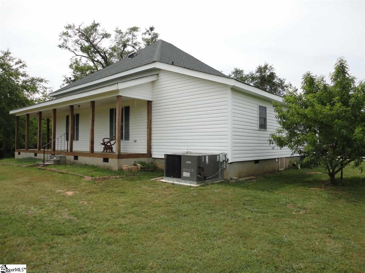 695 West Ridgeway Road Honea Path, SC 29654 - Photo 5 of 36