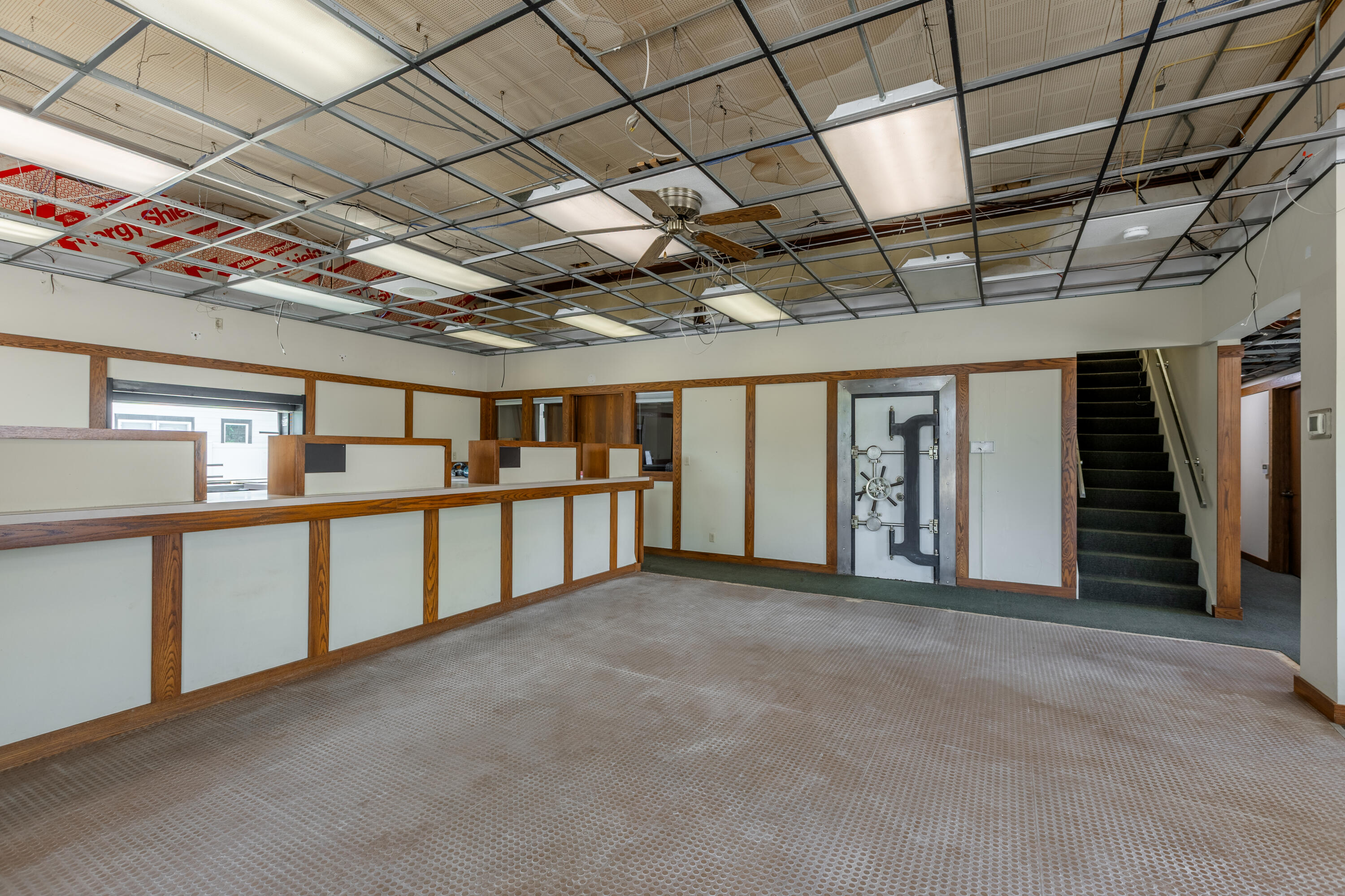 101 West Spring Street Bloomingdale, MI 49026 - Photo 21 of 34 Douglas_Bank-25