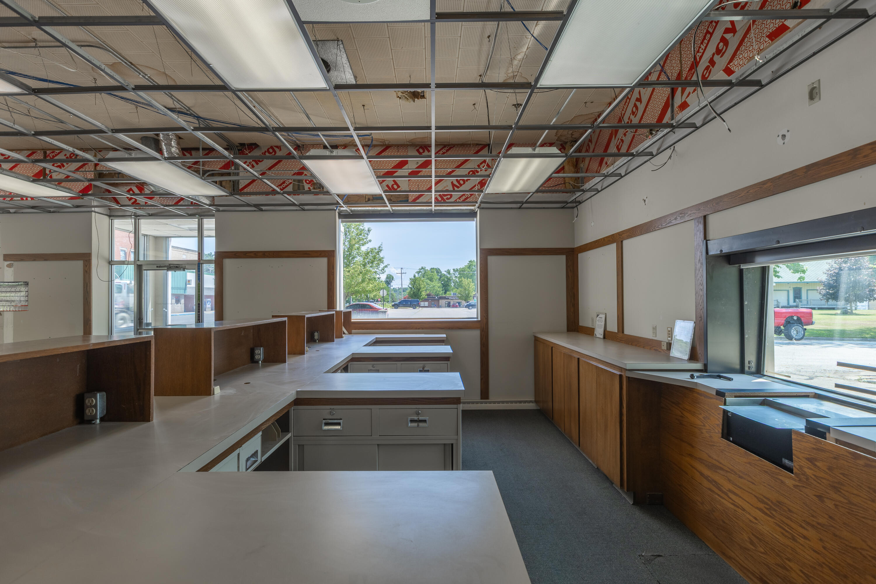 101 West Spring Street Bloomingdale, MI 49026 - Photo 25 of 34 Douglas_Bank-29