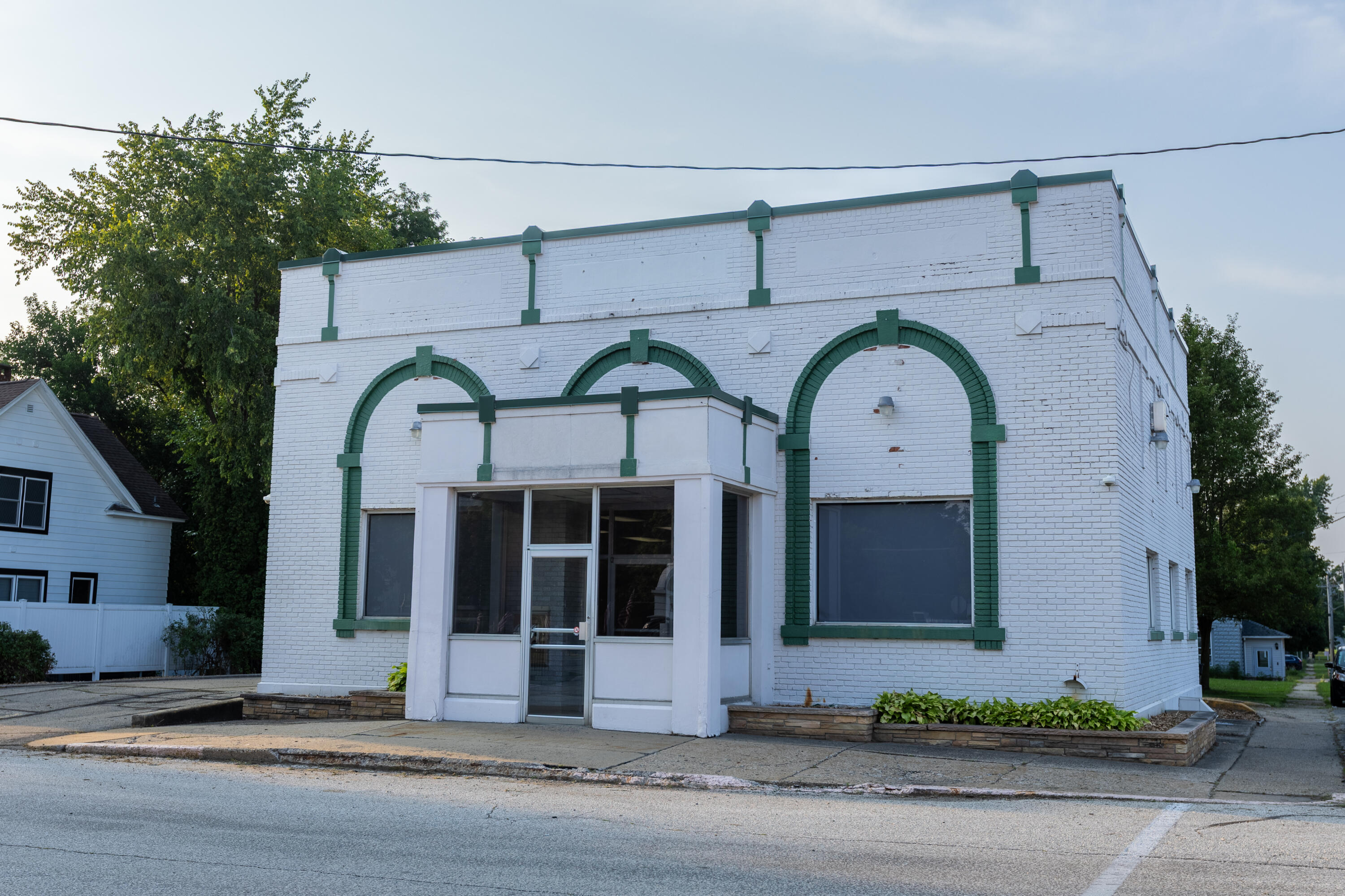 101 West Spring Street Bloomingdale, MI 49026 - Photo 3 of 34 Douglas_Bank-7