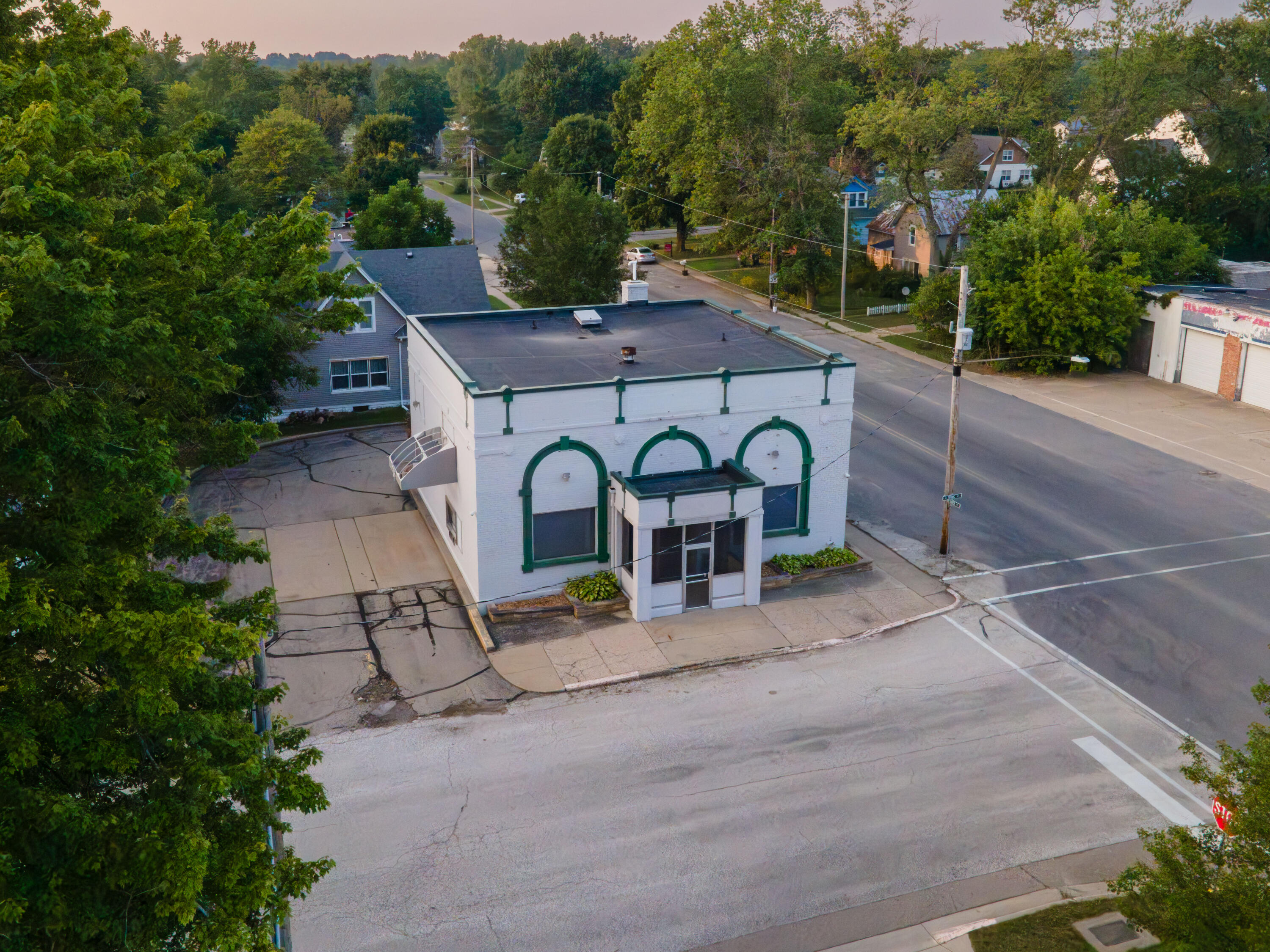 101 West Spring Street Bloomingdale, MI 49026 - Photo 31 of 34 Douglas_Bank-1