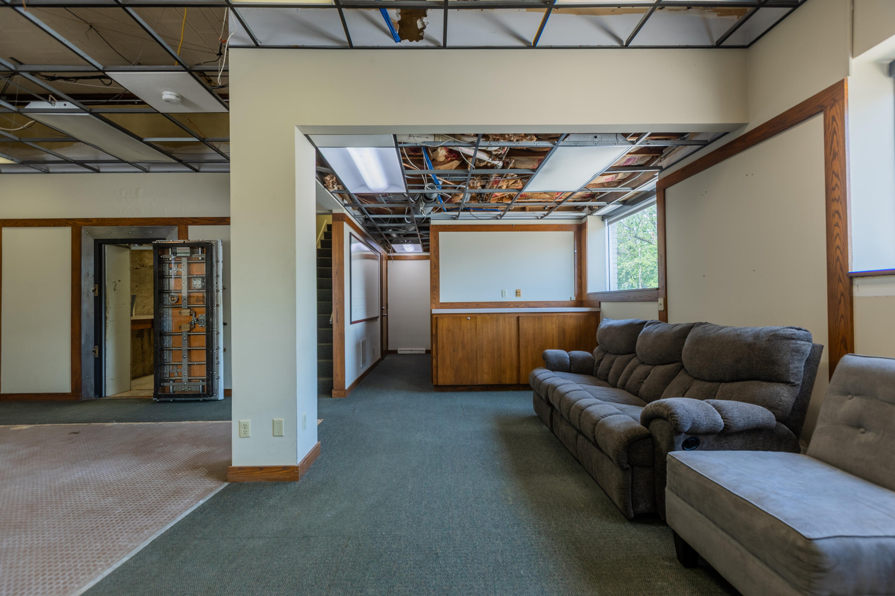 101 West Spring Street Bloomingdale, MI 49026 - Photo 7 of 34 Douglas_Bank-11