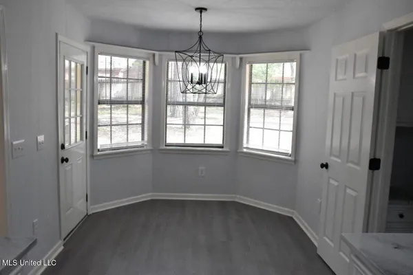 $269,999 | 1528 Tracewood Drive, Jackson, MS 39211
