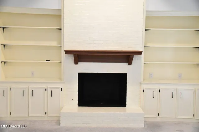 $279,999 | 1528 Tracewood Drive, Jackson, MS 39211