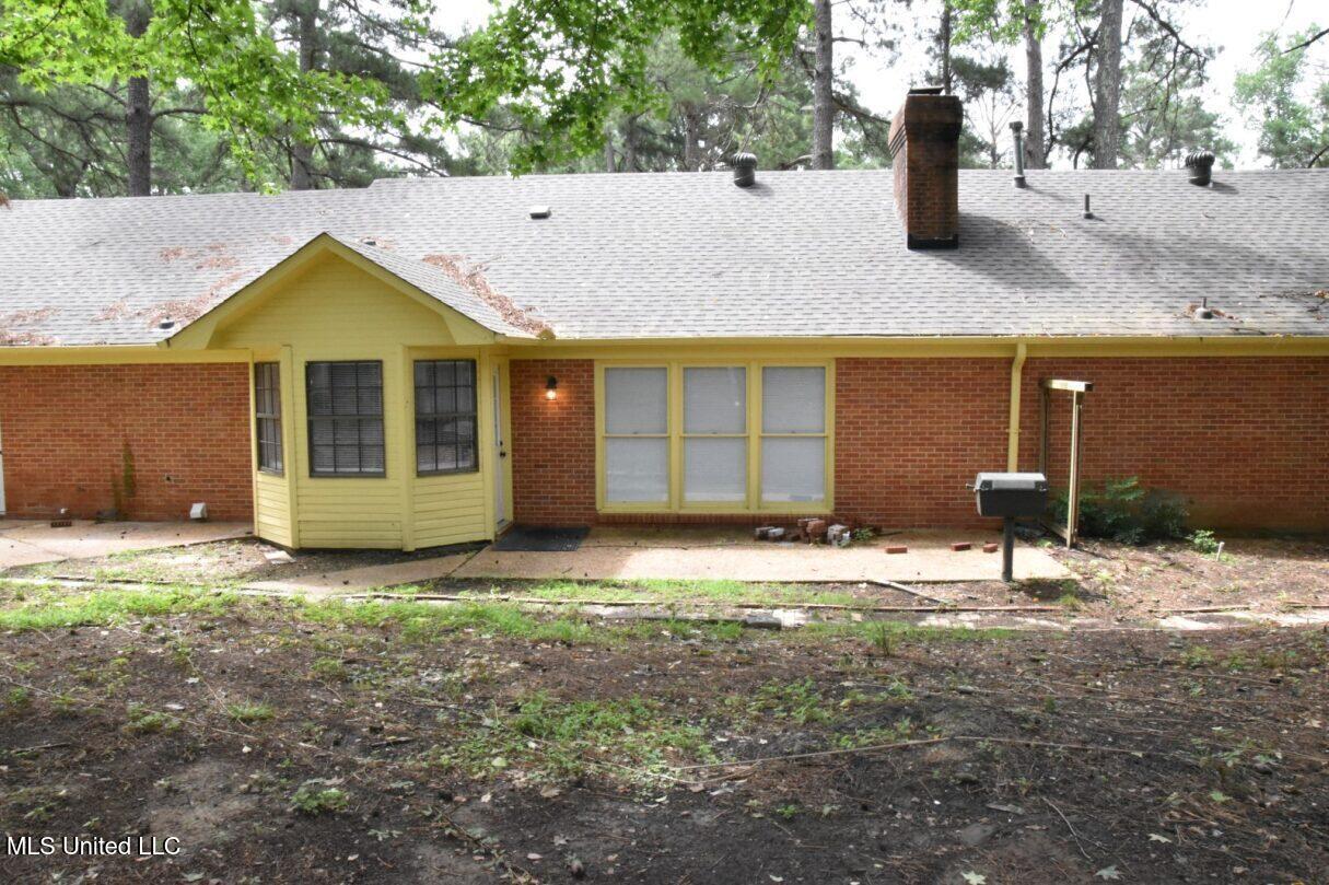 1528 Tracewood Drive Jackson, MS 39211 - Photo 26 of 27 Backyard