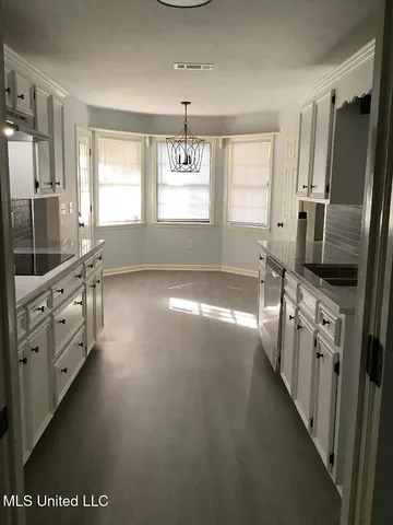 $279,999 | 1528 Tracewood Drive, Jackson, MS 39211