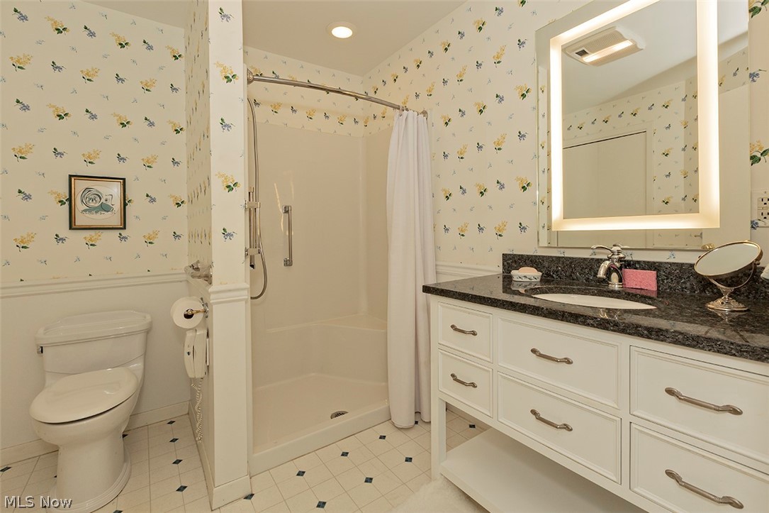 28725 Bolingbrook Road Pepper Pike, OH 44124 - Photo 16 of 27