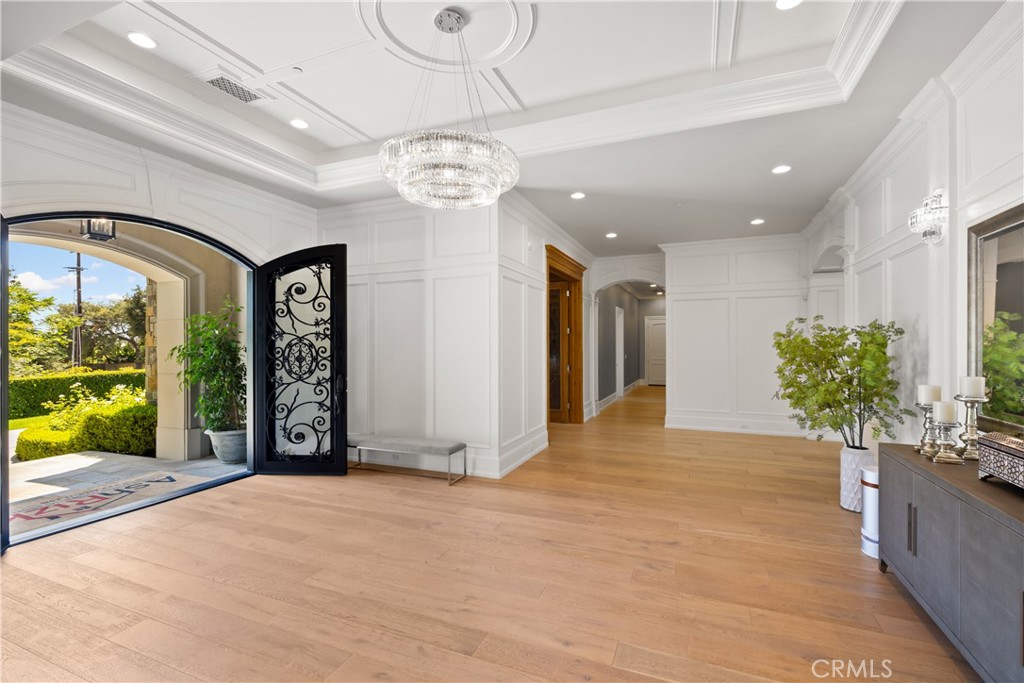 935 West Foothill Boulevard Arcadia, CA 91006 - Photo 15 of 75