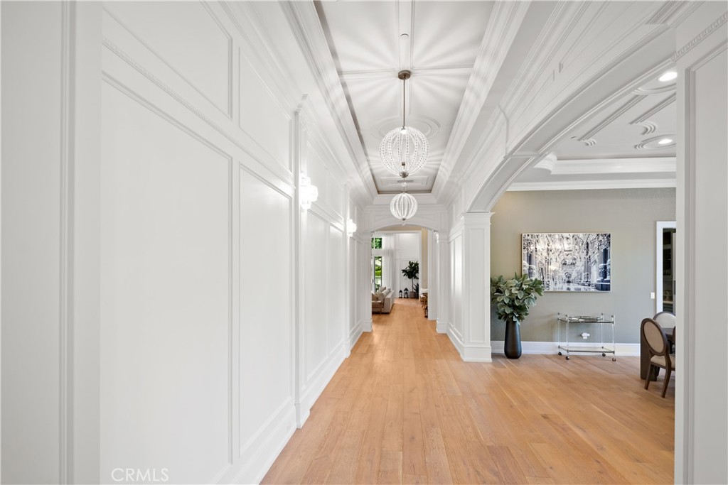 935 West Foothill Boulevard Arcadia, CA 91006 - Photo 17 of 75