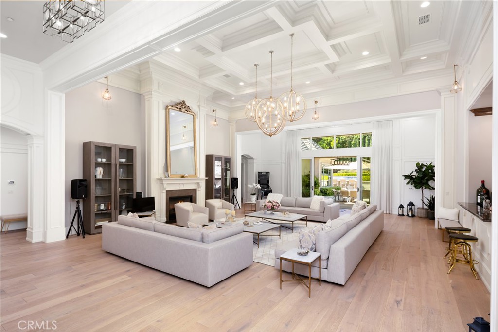 935 West Foothill Boulevard Arcadia, CA 91006 - Photo 23 of 75