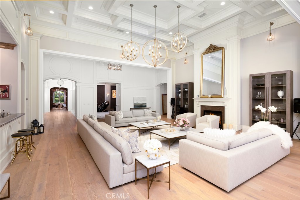 935 West Foothill Boulevard Arcadia, CA 91006 - Photo 24 of 75