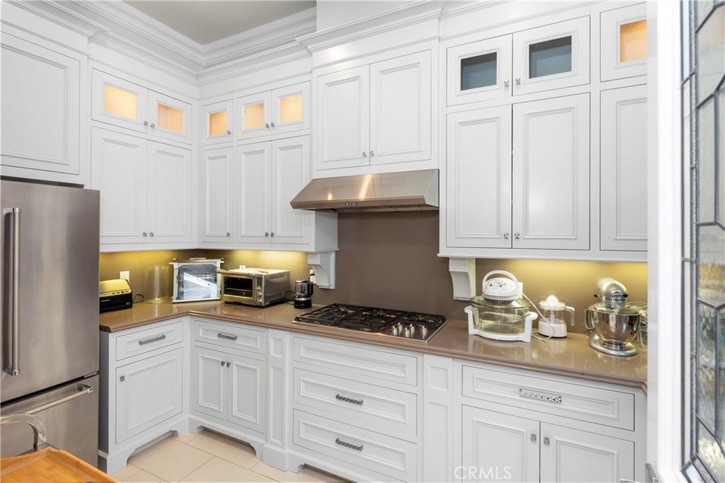 935 West Foothill Boulevard Arcadia, CA 91006 - Photo 34 of 75