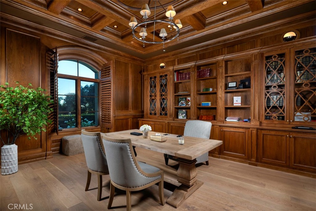 935 West Foothill Boulevard Arcadia, CA 91006 - Photo 8 of 75