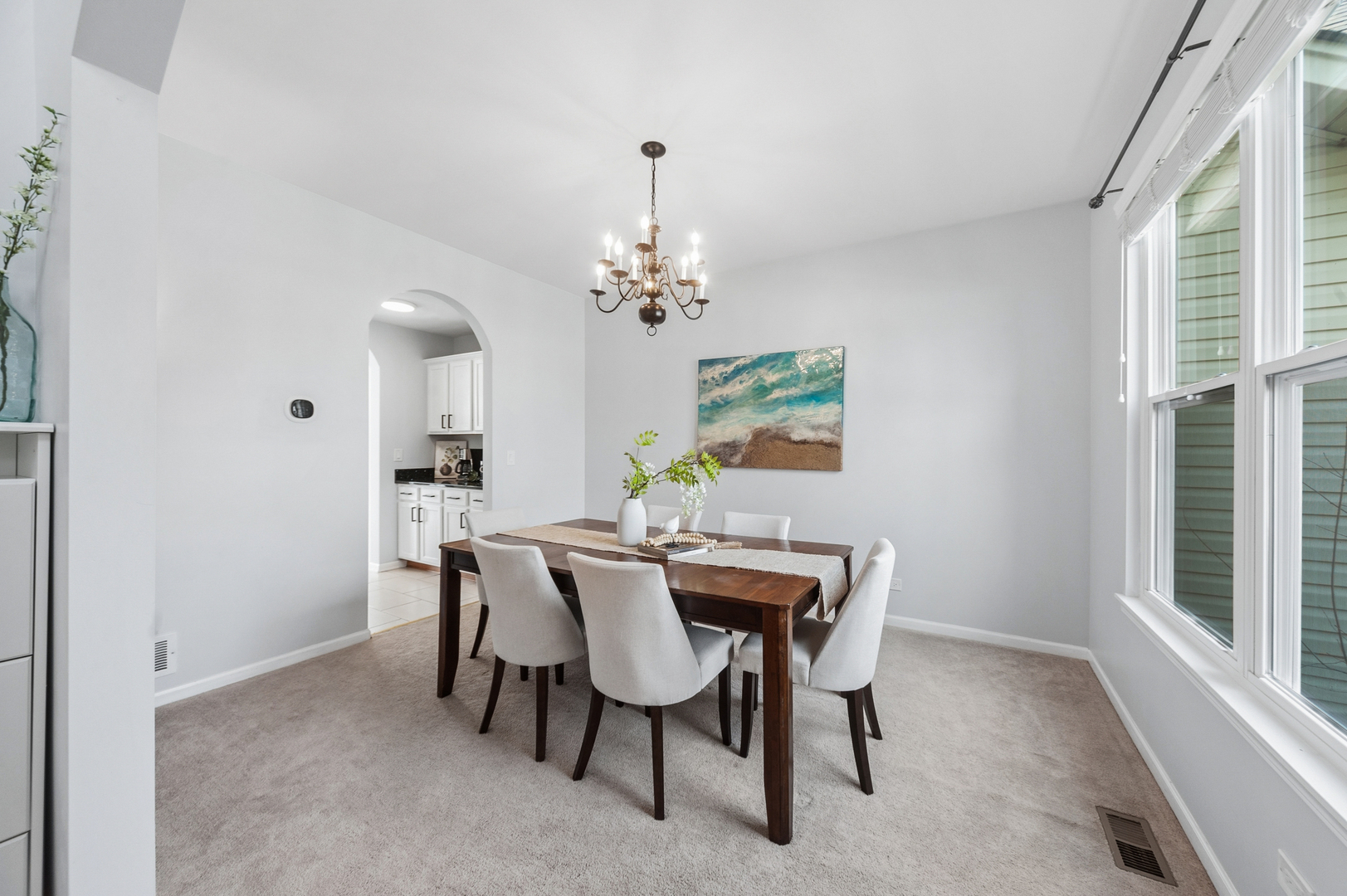 305 Hampton Road Sugar Grove, IL 60554 - Photo 6 of 37