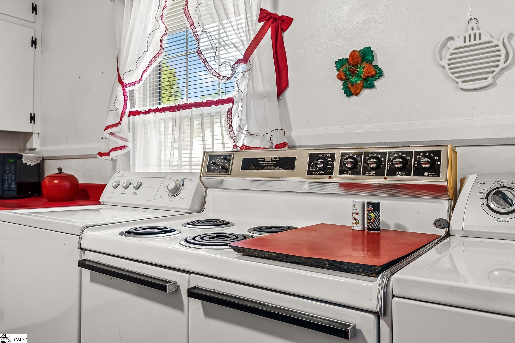 304 South 6th Street Easley, SC 29640 - Photo 12 of 26