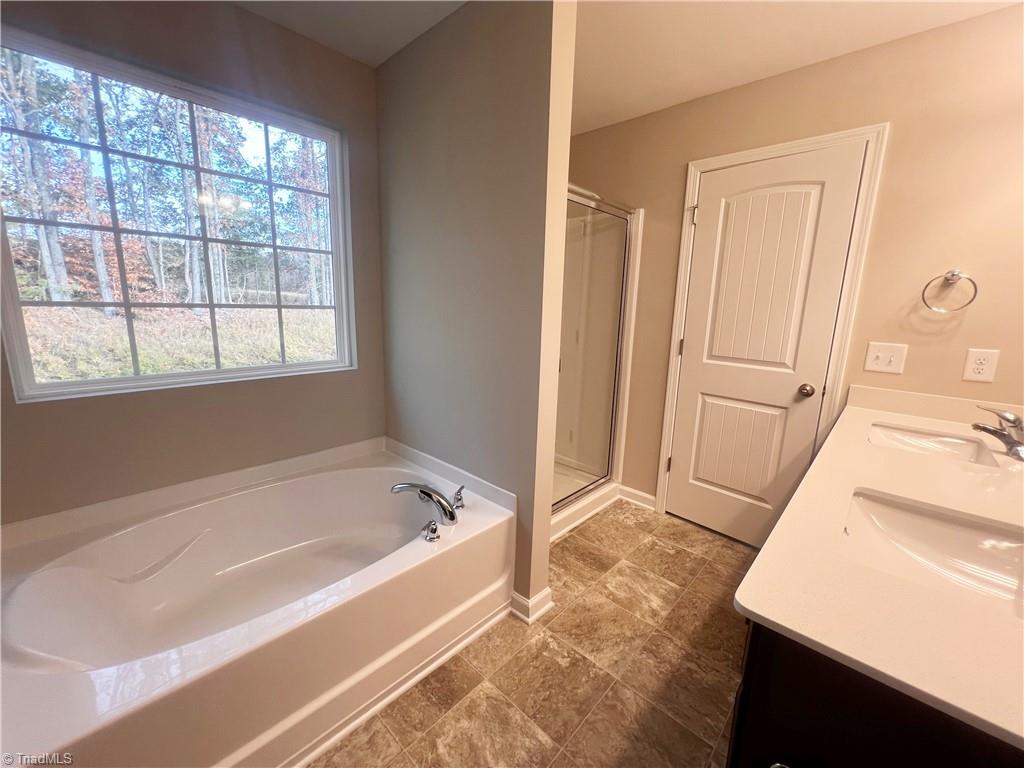 1722 Springbank Drive Kernersville, NC 27284 - Photo 13 of 22 Primary Bedroom