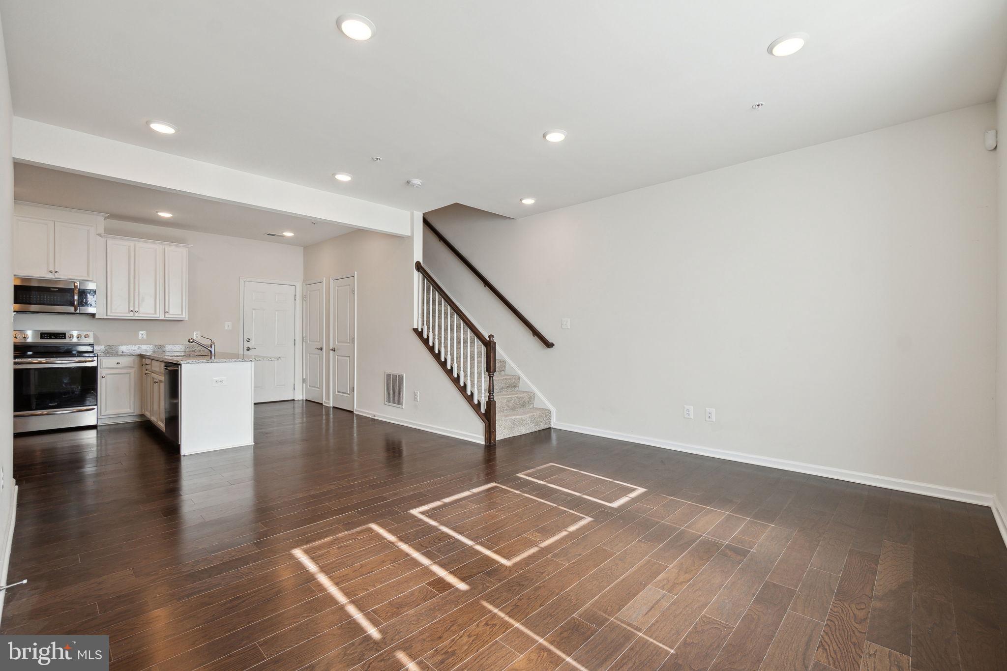 2811 Duvall Ridge Road, Unit 532 Hyattsville, MD 20785 - Photo 4 of 50