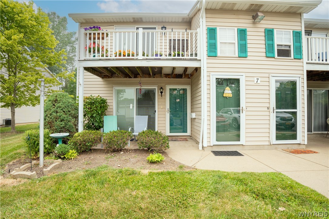 7 Sunmist Square Amherst, NY 14228 - Photo 1 of 25