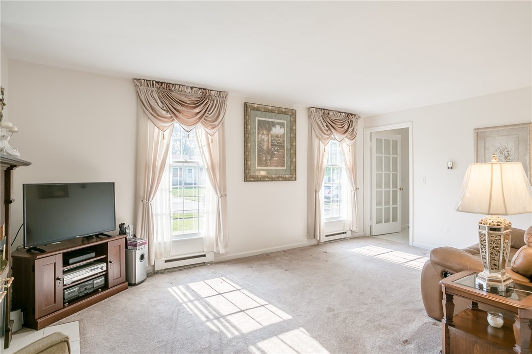 168 John Jay Drive Irondequoit, NY 14617 - Photo 15 of 31