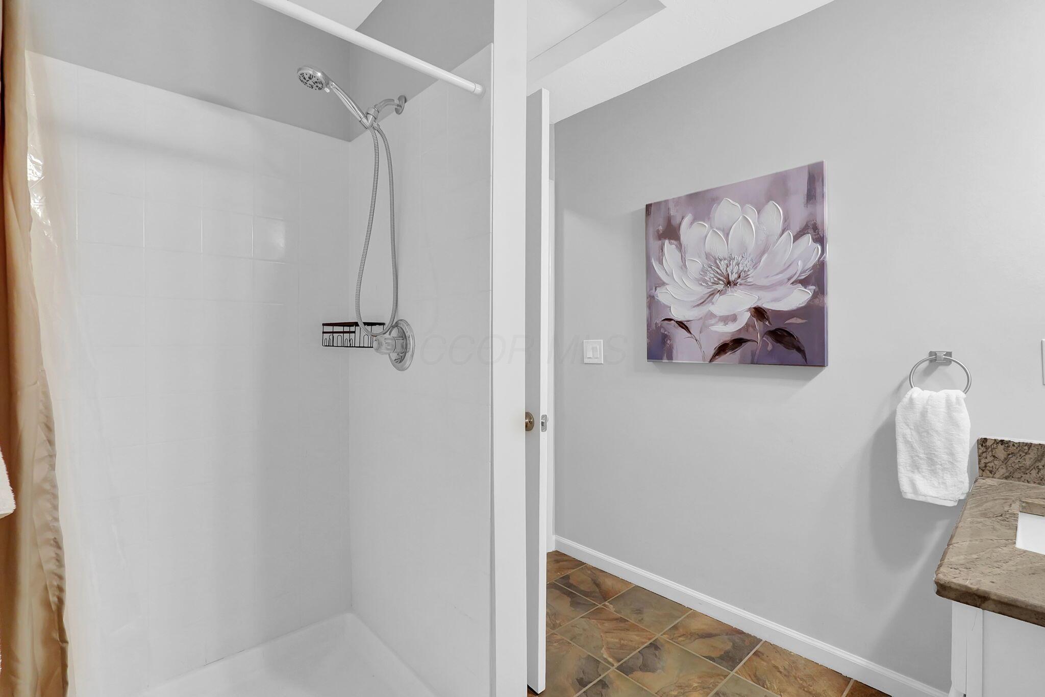 5260 Apple Ridge Place Westerville, OH 43081 - Photo 25 of 42 Bath 2 (1st Floor) - View 2