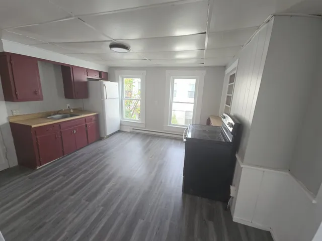 $429,900 | 20-22 Church Street, Hillsborough, NH 03244